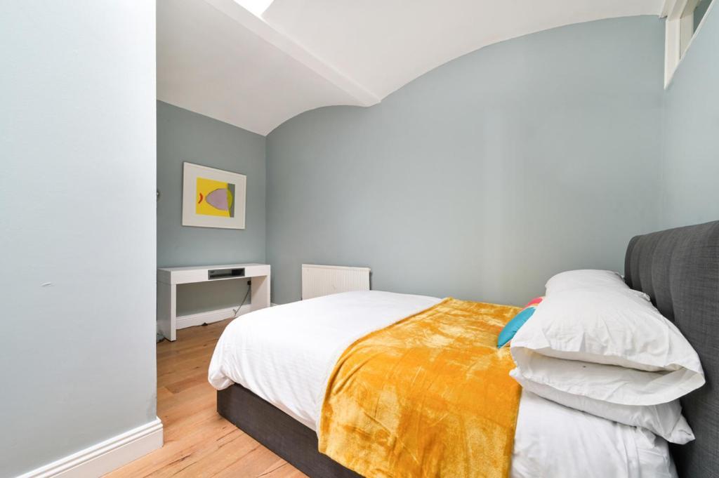 Cozy Hideaway In South Ken! Lägenhet London Exteriör bild
