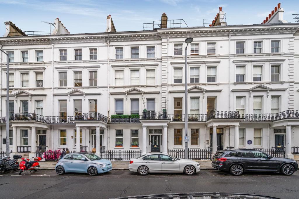 Cozy Hideaway In South Ken! Lägenhet London Exteriör bild